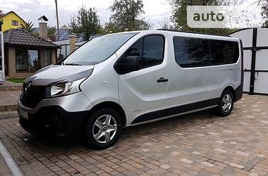 Мінівен Renault Trafic 2015 в Чернівцях