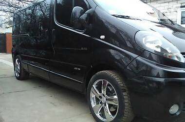 Вантажопасажирський фургон Renault Trafic 2014 в 