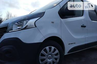 Грузопассажирский фургон Renault Trafic 2015 в Дубно