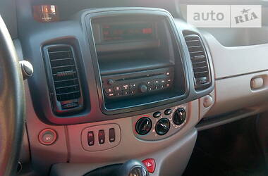 Мінівен Renault Trafic 2013 в 