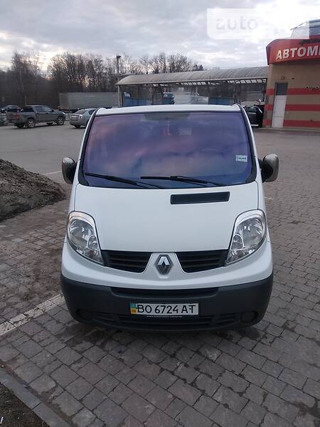 Мінівен Renault Trafic 2009 в Тернополі