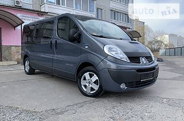 Мінівен Renault Trafic 2014 в 