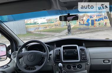 Мінівен Renault Trafic 2014 в 