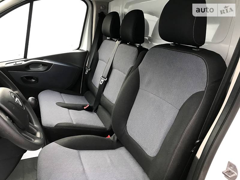 Вантажопасажирський фургон Renault Trafic 2015 в Одесі фото 19 Вантажопасажирський фургон Renault Trafic 2015 в Одесі