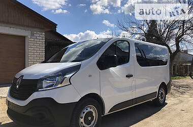 Вантажопасажирський фургон Renault Trafic 2017 в 