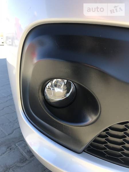 Мінівен Renault Trafic 2015 в Бродах