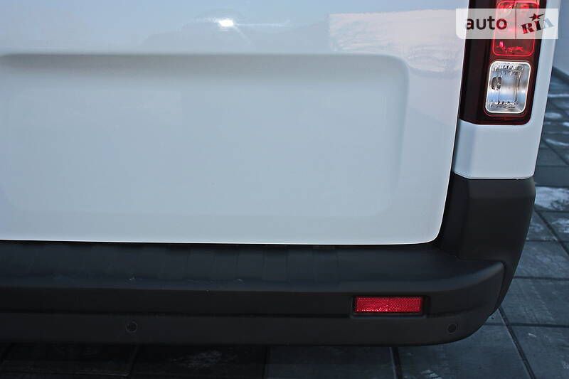 Вантажопасажирський фургон Renault Trafic 2016 в Кременчуці фото 19 Вантажопасажирський фургон Renault Trafic 2016 в Кременчуці