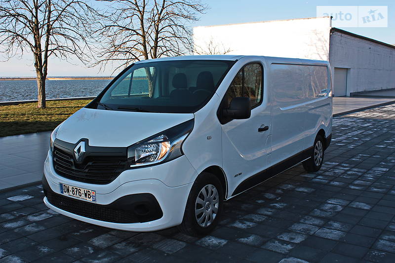 Вантажопасажирський фургон Renault Trafic 2016 в Кременчуці фото Вантажопасажирський фургон Renault Trafic 2016 в Кременчуці