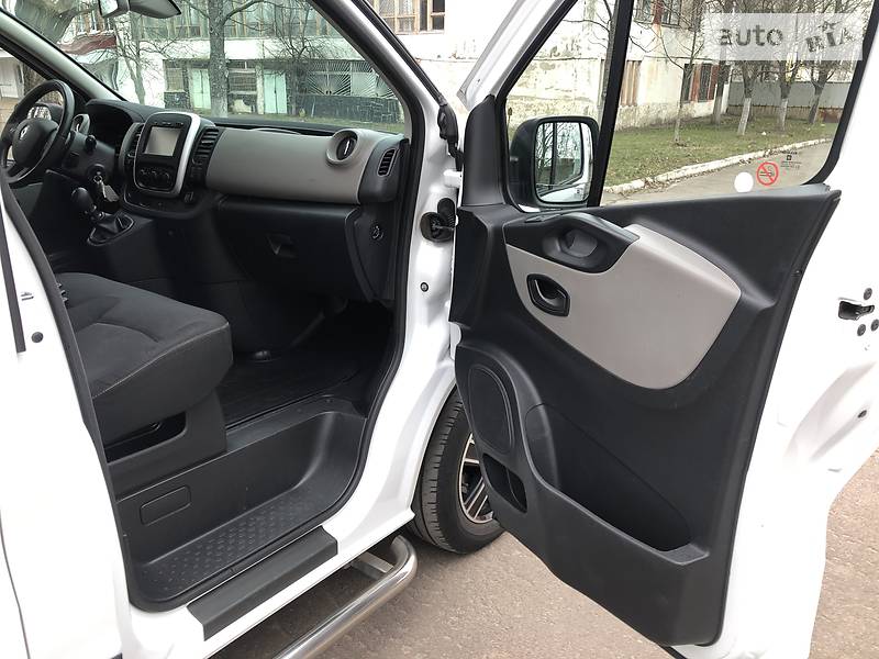 Універсал Renault Trafic 2015 в Житомирі фото 17 Універсал Renault Trafic 2015 в Житомирі