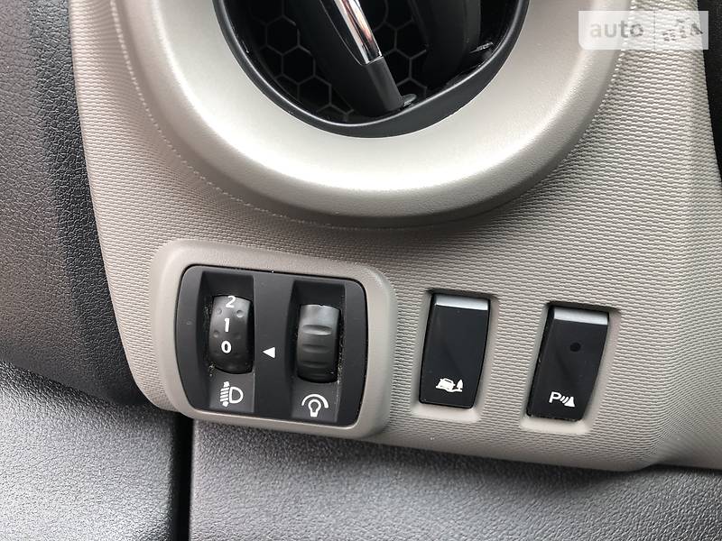 Універсал Renault Trafic 2015 в Житомирі фото 22 Універсал Renault Trafic 2015 в Житомирі