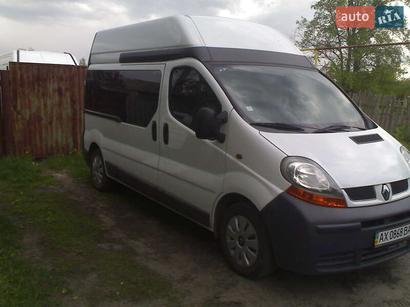 Грузопассажирский фургон Renault Trafic 2006 в Харькове