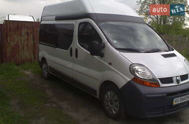 Грузопассажирский фургон Renault Trafic 2006 в Харькове