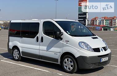 Мінівен Renault Trafic 2013 в 