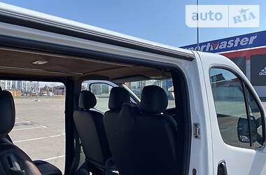 Мінівен Renault Trafic 2013 в 