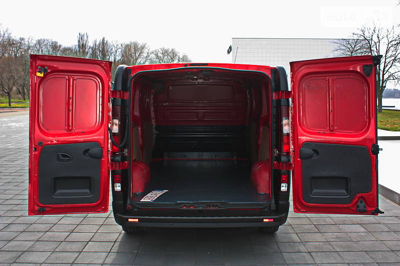 Вантажопасажирський фургон Renault Trafic 2015 в Кременчуці фото 15 Вантажопасажирський фургон Renault Trafic 2015 в Кременчуці