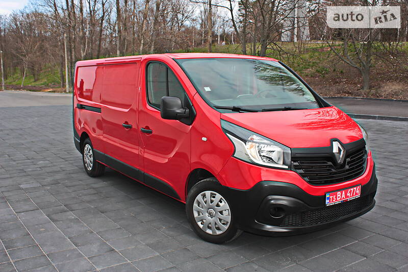 Вантажопасажирський фургон Renault Trafic 2015 в Кременчуці фото 24 Вантажопасажирський фургон Renault Trafic 2015 в Кременчуці
