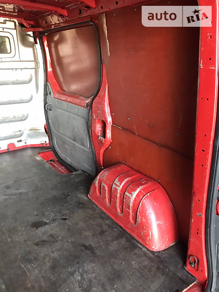 Вантажопасажирський фургон Renault Trafic 2005 в Умані