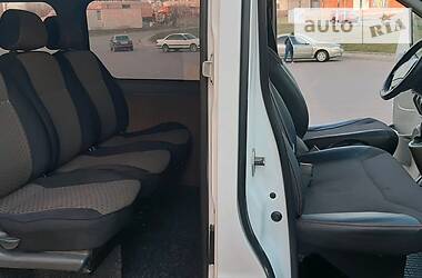 Вантажопасажирський фургон Renault Trafic 2005 в 