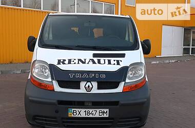 Вантажопасажирський фургон Renault Trafic 2005 в 