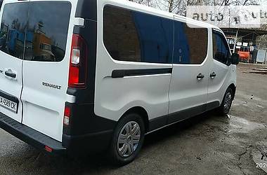 Мінівен Renault Trafic 2015 в 