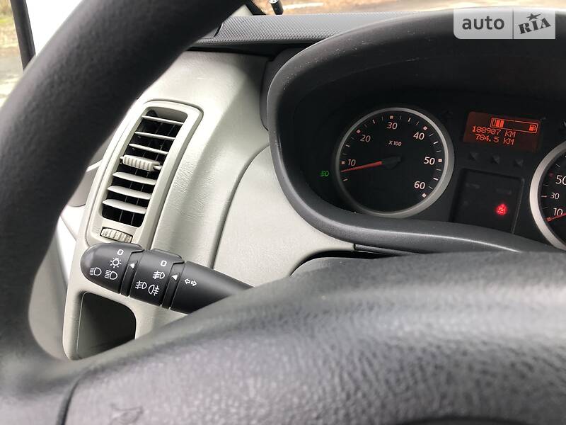 Мінівен Renault Trafic 2010 в Радивиліві
