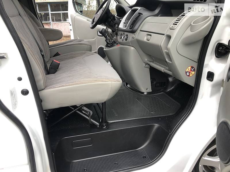 Мінівен Renault Trafic 2010 в Радивиліві