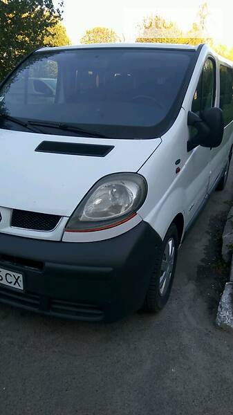 Вантажопасажирський фургон Renault Trafic 2005 в Хмельницькому