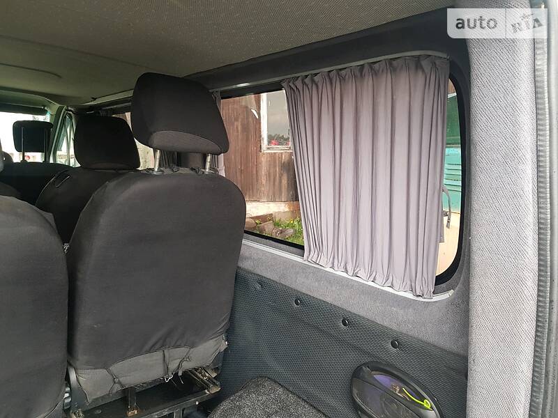 Вантажопасажирський фургон Renault Trafic 2007 в Стрию