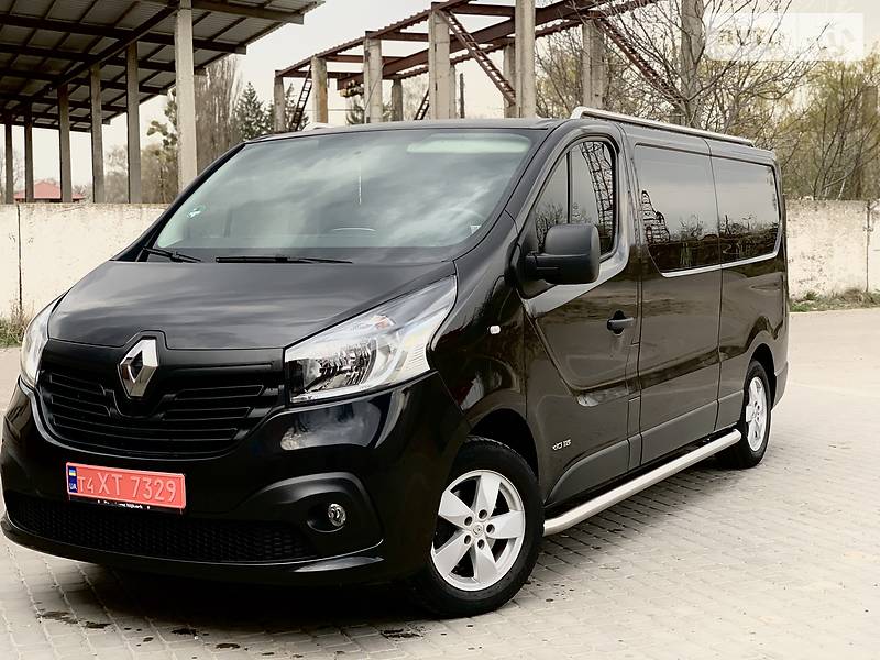 Мінівен Renault Trafic 2016 в 