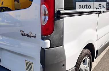 Минивэн Renault Trafic 2010 в 