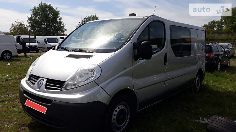 Минивэн Renault Trafic 2013 в Ровно