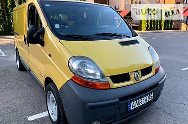 Вантажопасажирський фургон Renault Trafic 2003 в Тернополі