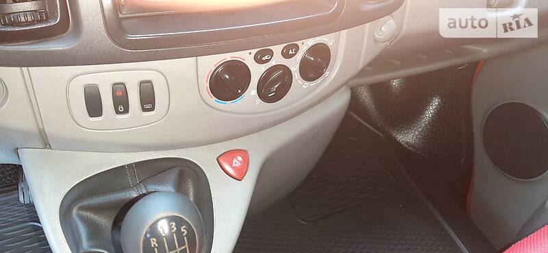 Вантажопасажирський фургон Renault Trafic 2012 в Херсоні фото 39 Вантажопасажирський фургон Renault Trafic 2012 в Херсоні