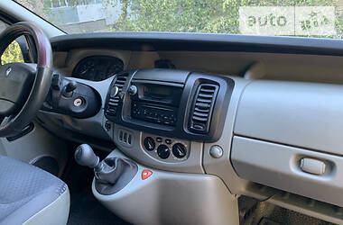 Грузопассажирский фургон Renault Trafic 2008 в Ватутино