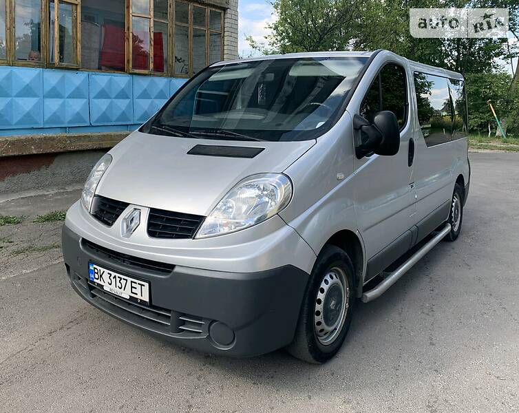 Минивэн Renault Trafic 2010 в Здолбунове