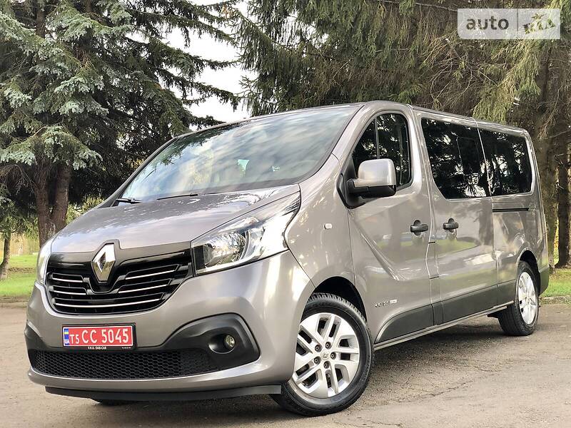 Минивэн Renault Trafic 2016 в Ровно