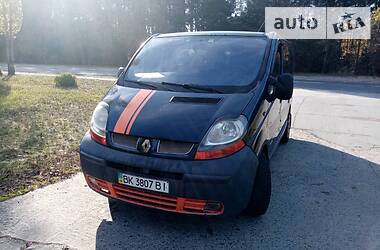 Мінівен Renault Trafic 2002 в 