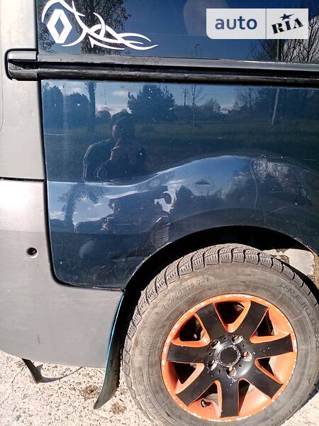 Мінівен Renault Trafic 2002 в Вараші