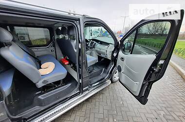 Вантажопасажирський фургон Renault Trafic 2010 в Мукачевому