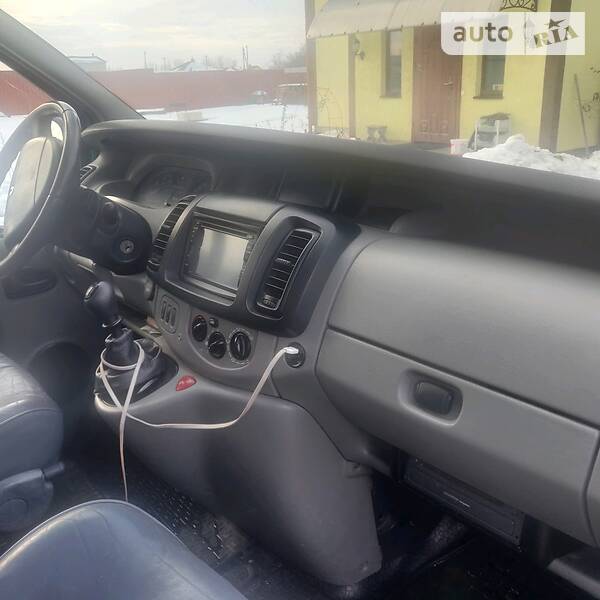 Минивэн Renault Trafic 2004 в Киеве фото 14 Минивэн Renault Trafic 2004 в Киеве