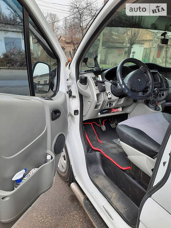 Грузовой фургон Renault Trafic 2011 в Николаеве