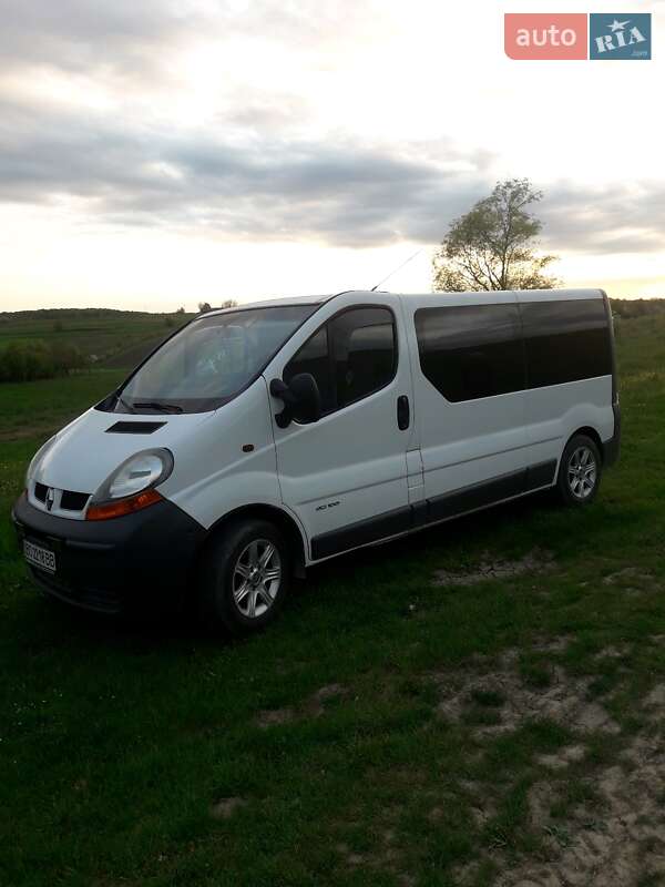 Мінівен Renault Trafic 2006 в Тлумачі