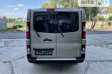 Мінівен Renault Trafic 2017 в Києві