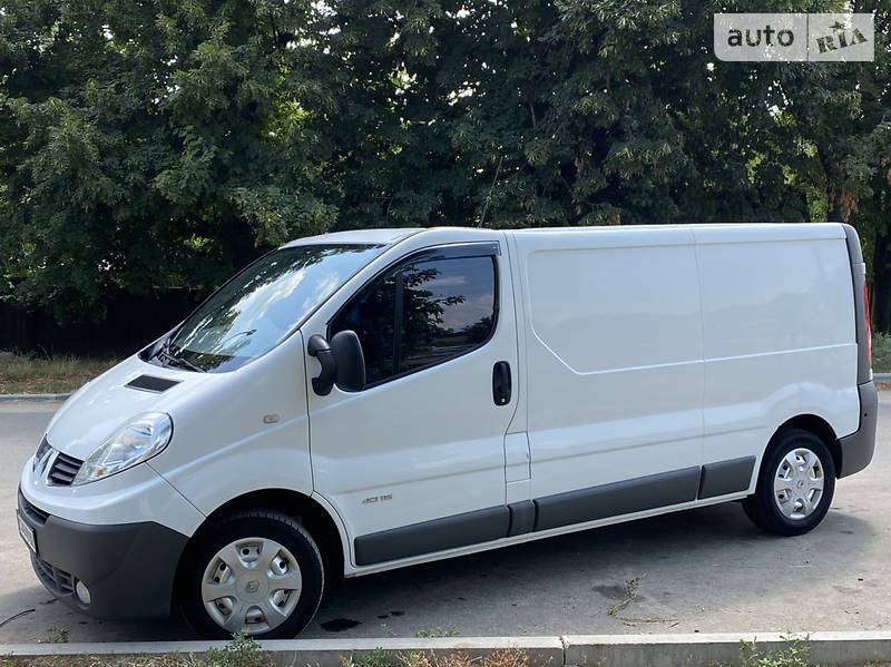 Грузовой фургон Renault Trafic 2013 в Чернигове