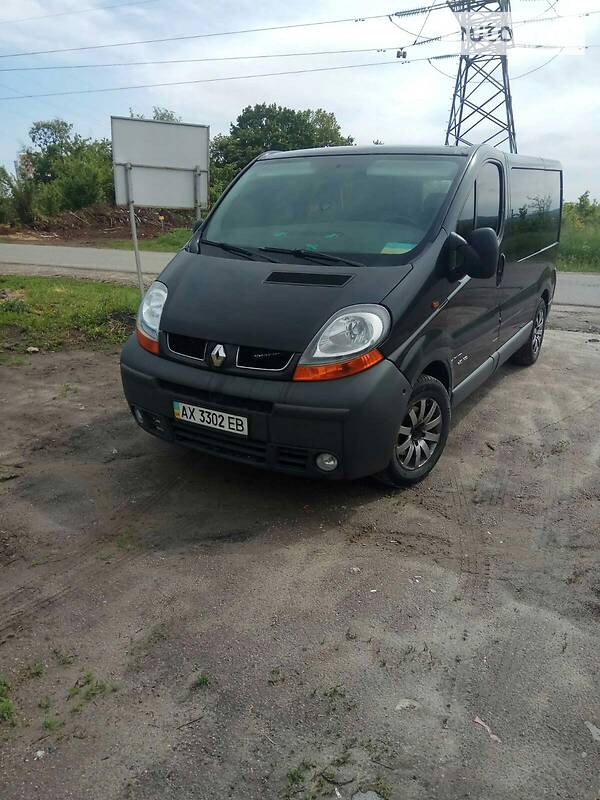 Минивэн Renault Trafic 2005 в Харькове фото Минивэн Renault Trafic 2005 в Харькове