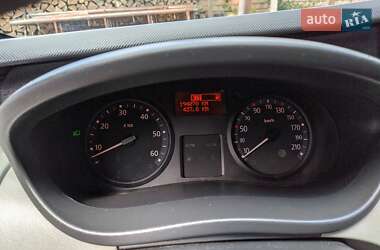 Минивэн Renault Trafic 2012 в 