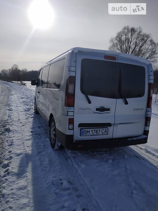 Мінівен Renault Trafic 2015 в Конотопі