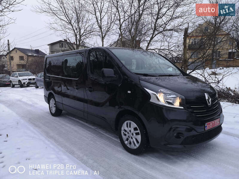 Мінівен Renault Trafic 2015 в Рівному