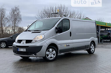 Вантажний фургон Renault Trafic 2013 в Рівному