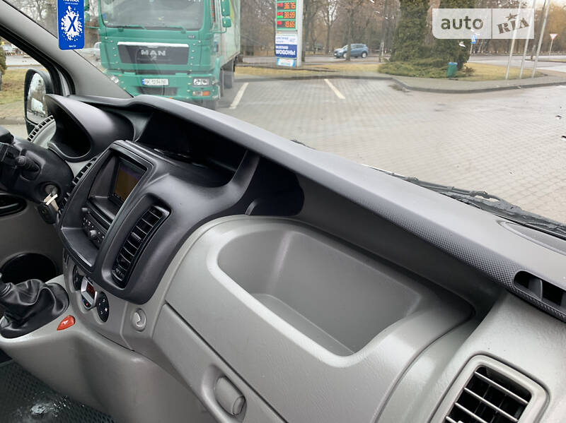 Вантажний фургон Renault Trafic 2013 в Рівному